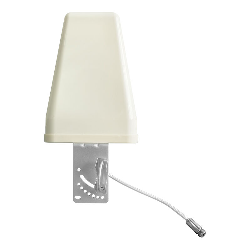 Small-sized portable broadband log-periodic directional antenna 700-2700mhz